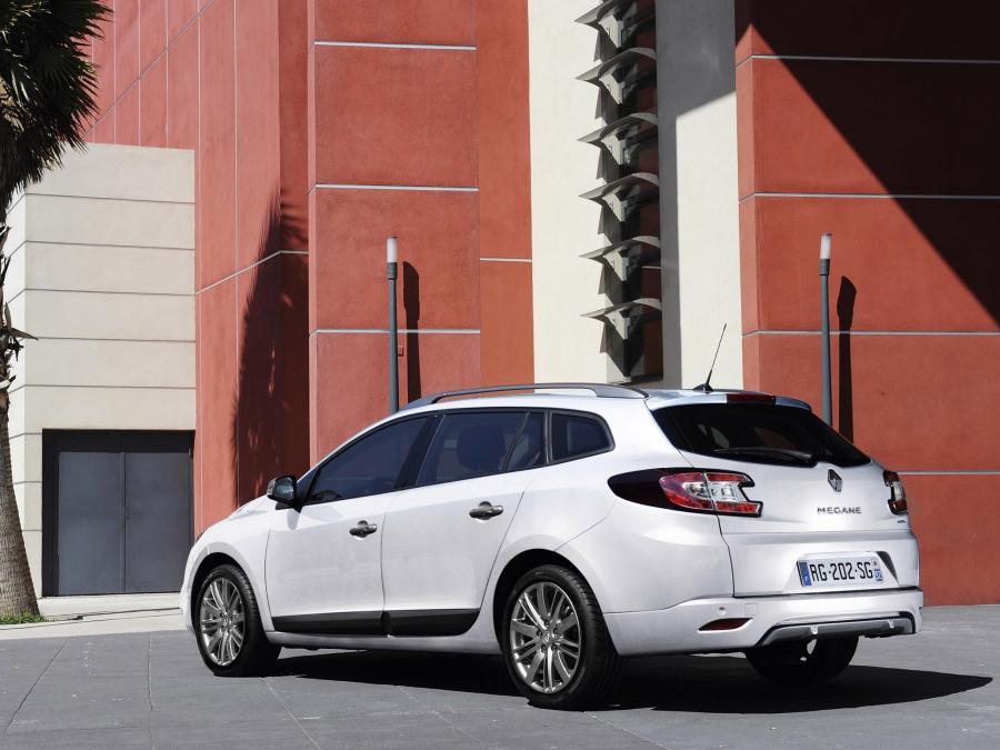  Renault Megane Break GT Line 2010 года  (фото 2 из 11)